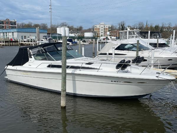 1990 Sea Ray 390 Express Cruiser