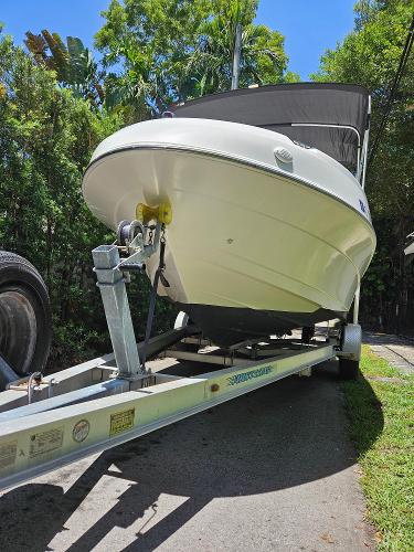 2005 Aquasport 210 Osprey