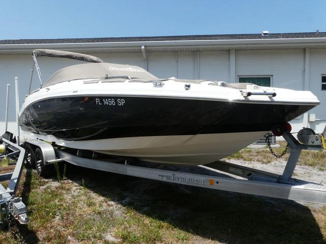 NauticStar 243 DC
