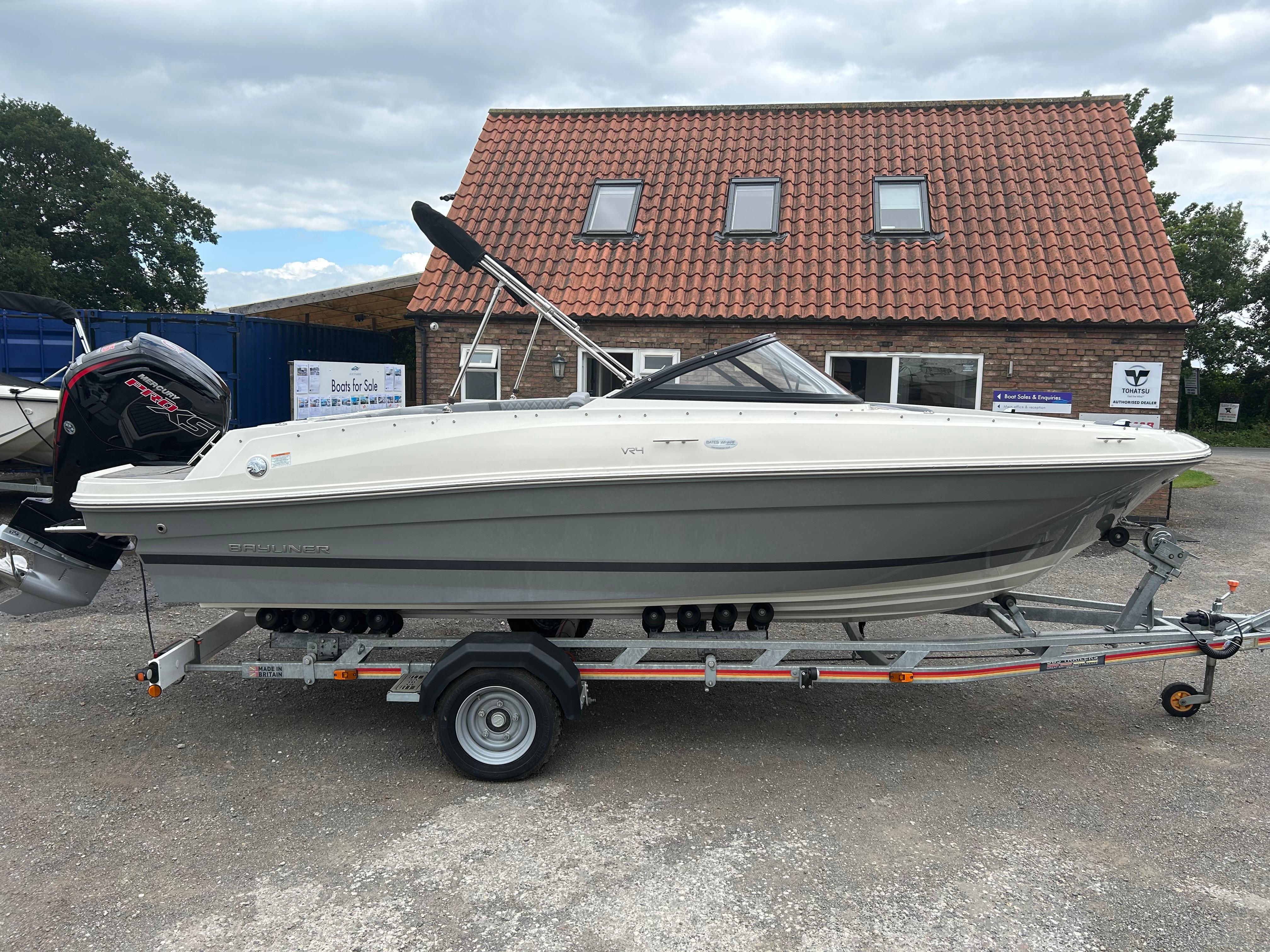 2023 Bayliner VR4 Bowrider OB
