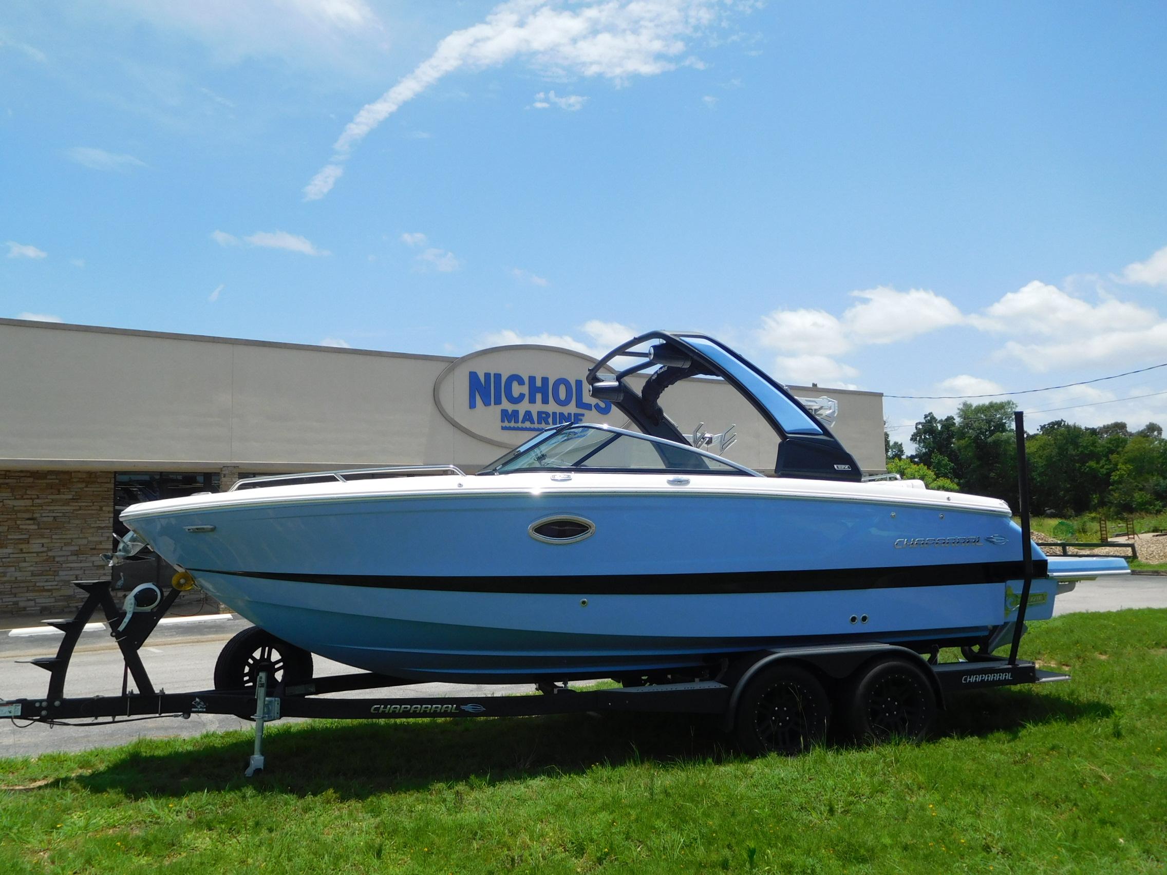Chaparral 26 Surf