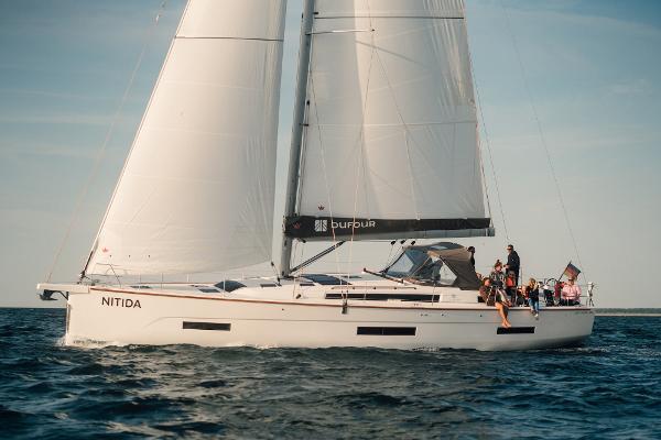 Dufour 530
