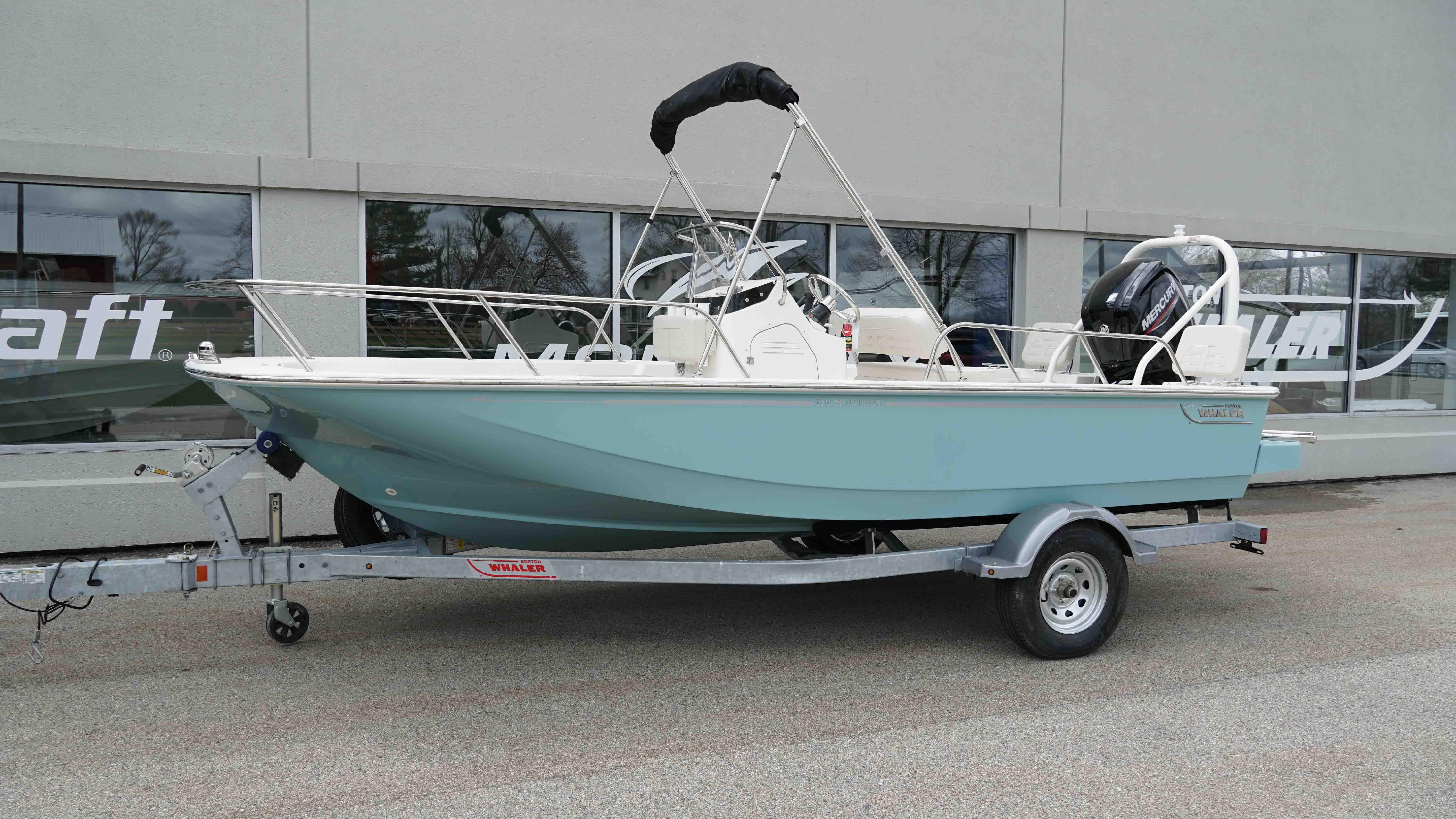 2025 Boston Whaler 170 Montauk