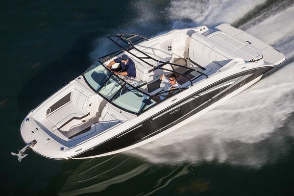 2015 Sea Ray 270 Sundeck
