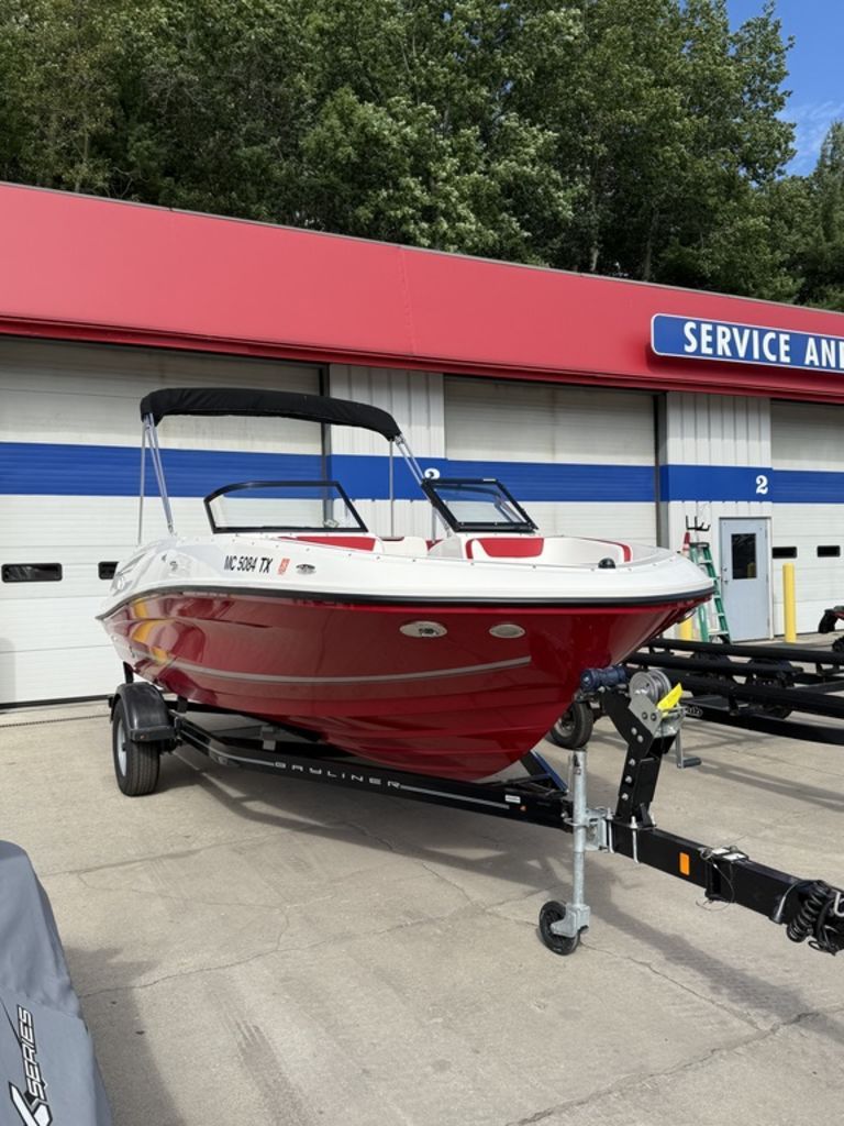 2016 Bayliner VR5