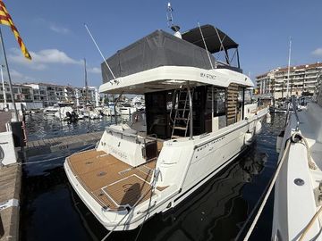 2023 Beneteau Swift Trawler 41 Fly
