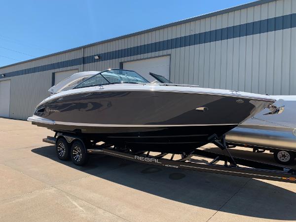 2022 Regal 2800 Bowrider