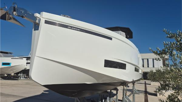 De Antonio Yachts D32 OPEN