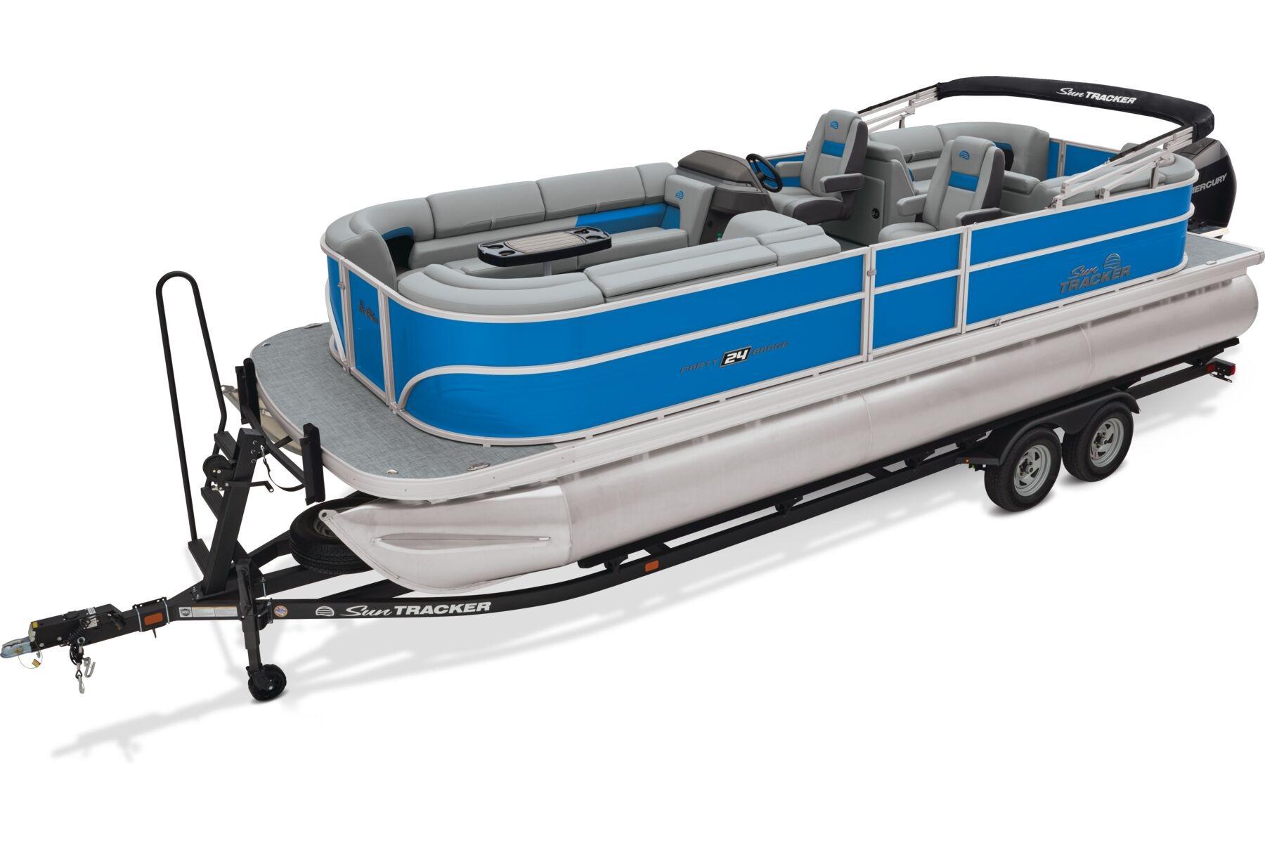2026 Sun Tracker Party Barge 24 XP3