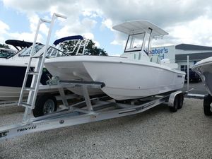 Twin Vee 22 Bay Cat