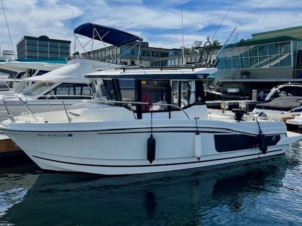 2020 Jeanneau NC Sport 795