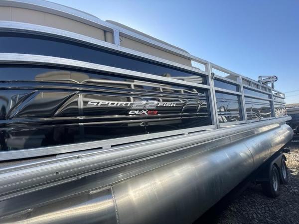 2024 Sun Tracker SportFish 22 XP3