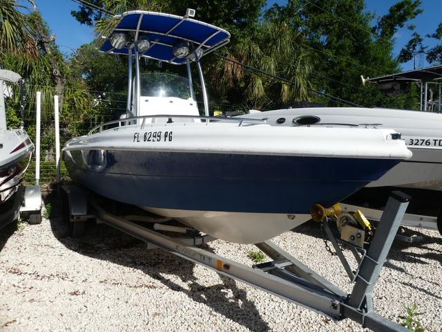 2012 Glasstream 221 CC