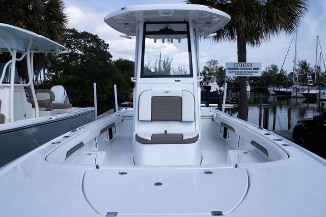 2025 Tidewater 2500 Carolina Bay