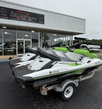Yamaha WaveRunner FX Cruiser HO