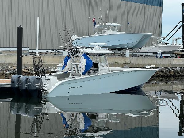 Cape Horn 36 XS 2017 Cape Horn 36 XS boat docked with fishing rods and Yamaha engines.