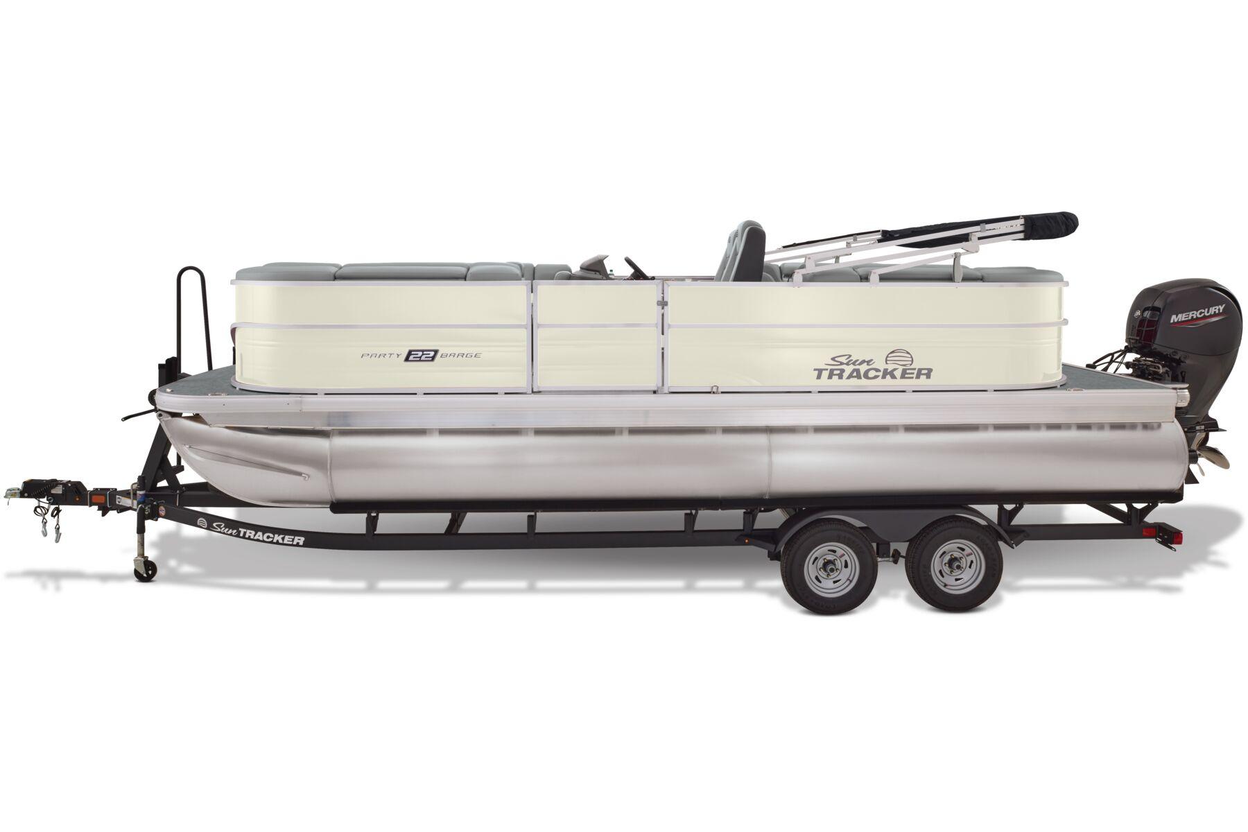 2026 Sun Tracker Party Barge 22 DLX
