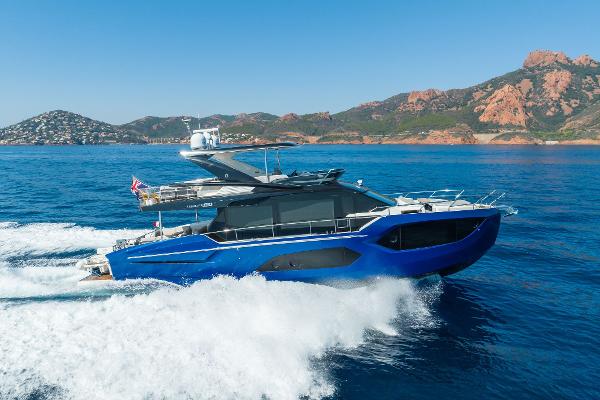 2022 Absolute 60 Fly