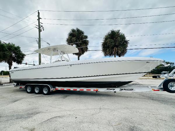 2004 Intrepid 370 Open
