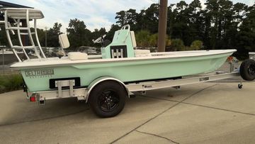 2026 Xplor Delta 18 Guide Series