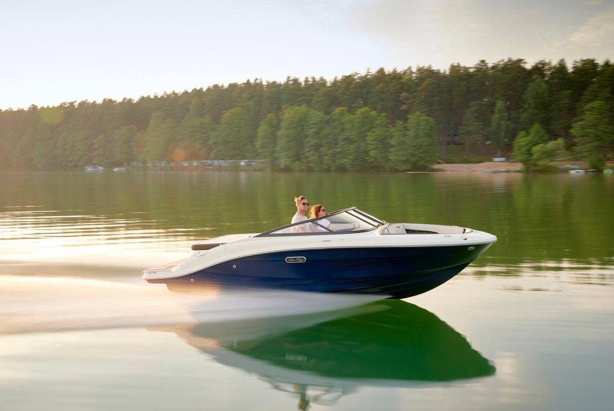 2025 Sea Ray SPX 190