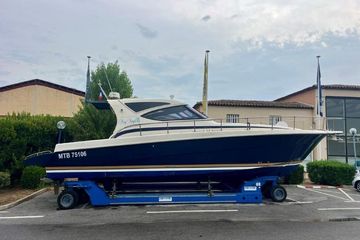 2000 Cayman Yachts 43 open