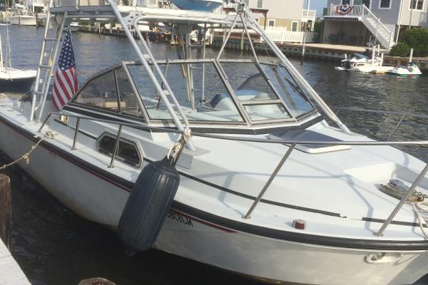 1987 Boston Whaler Cuddy Tower