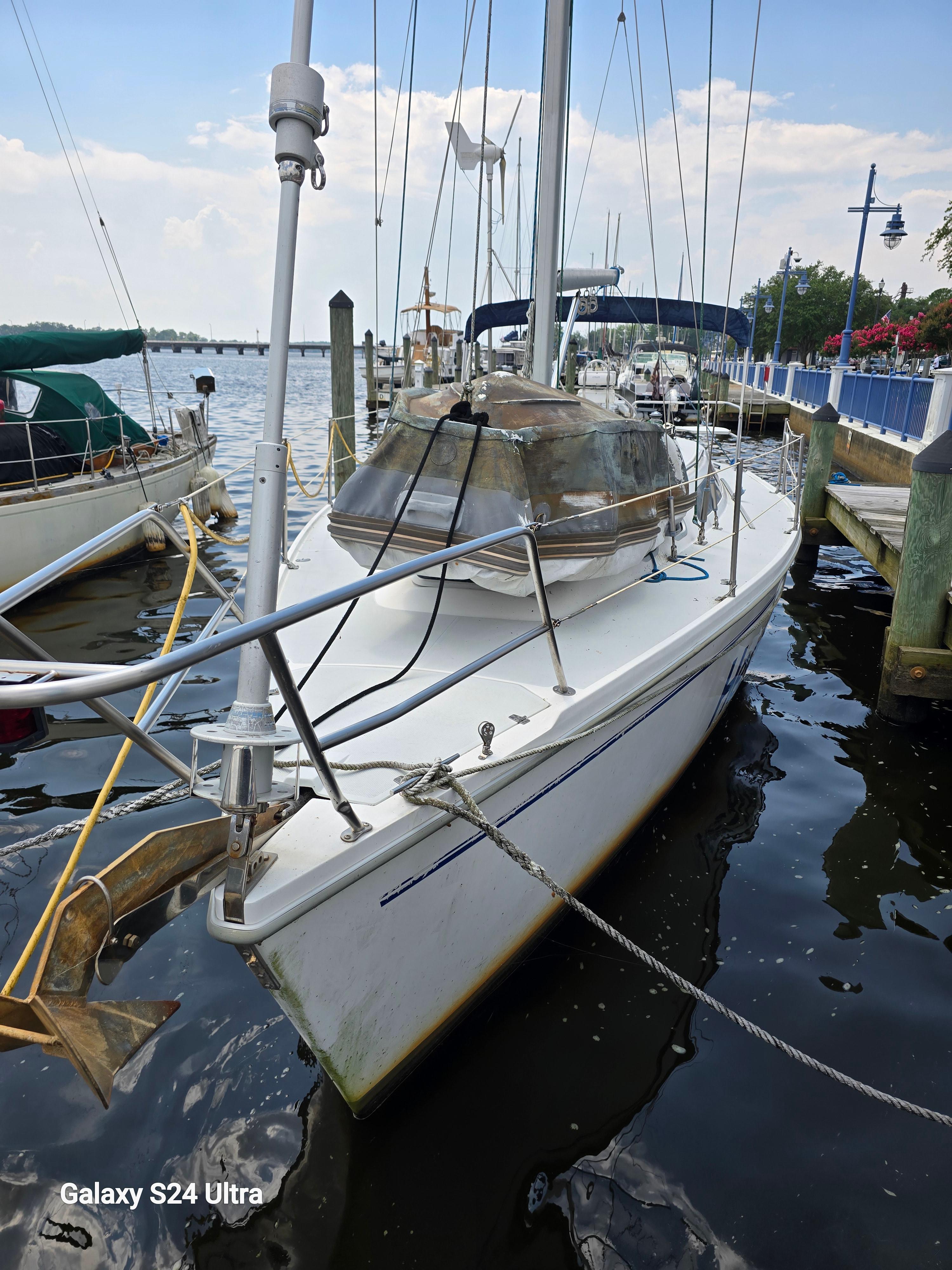 2001 Catalina 320