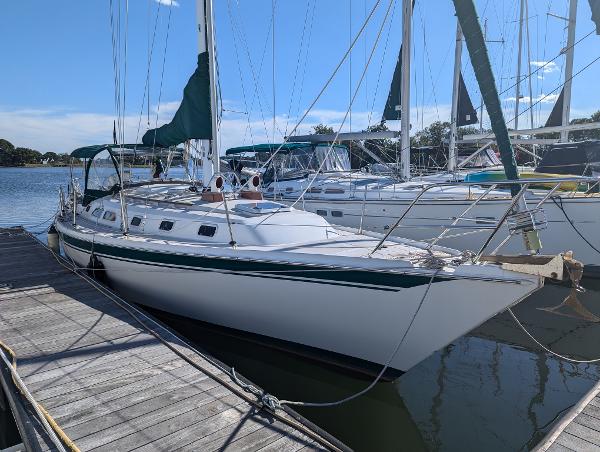 1988 Ericson 38
