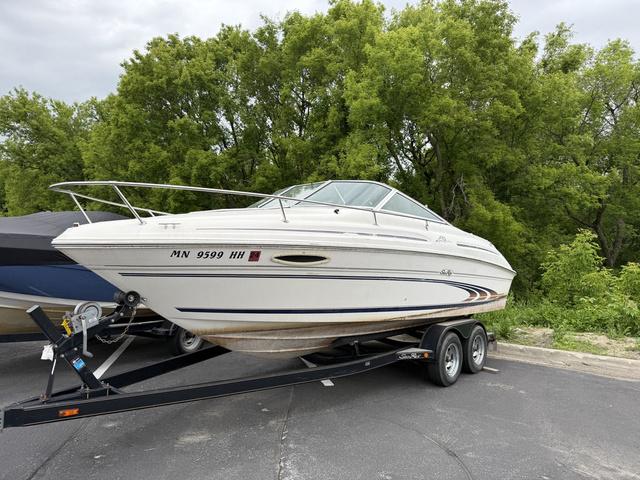 1998 Sea Ray 215 Express Cruiser