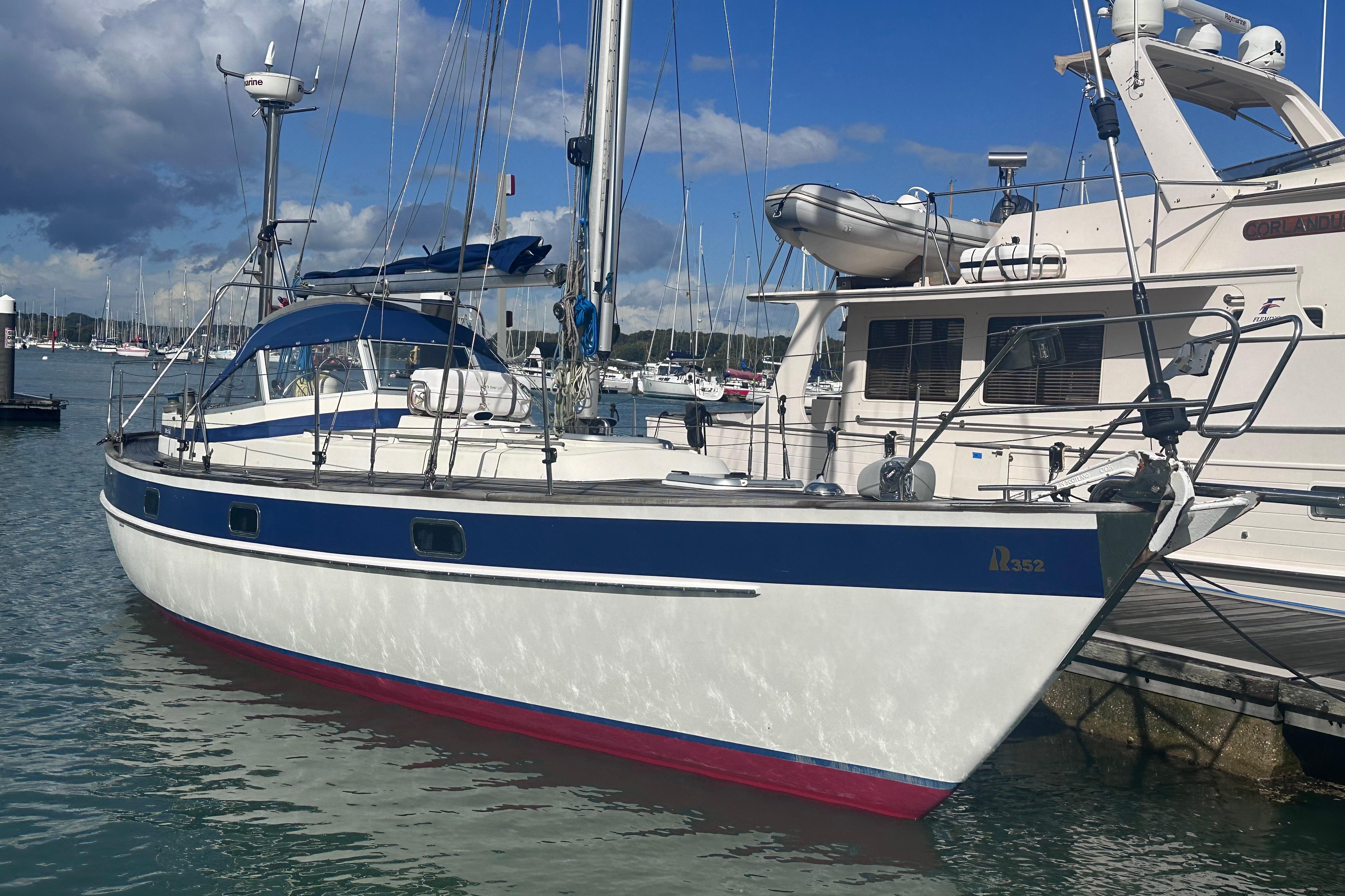 1980 Hallberg-Rassy 352