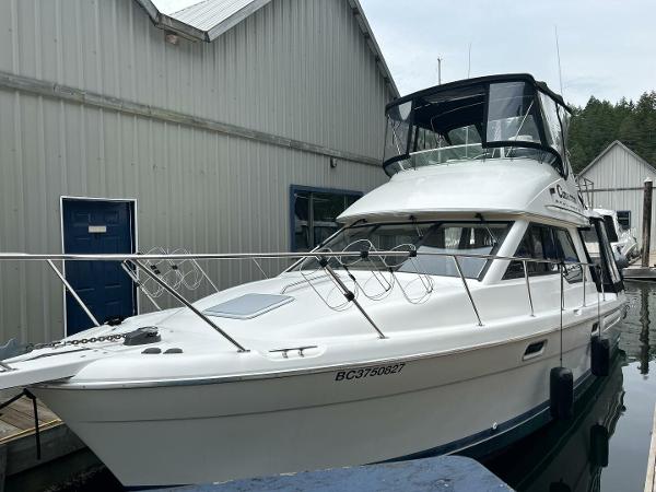 1998 Bayliner 3388