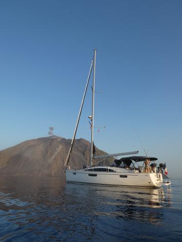 2014 Bavaria Vision 42