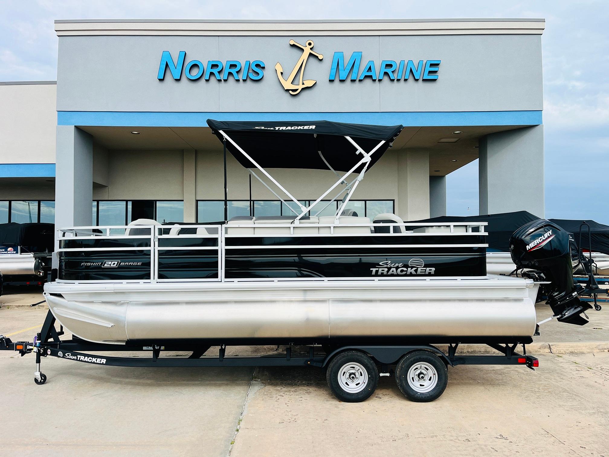 2026 Sun Tracker Fishin' Barge 20 DLX