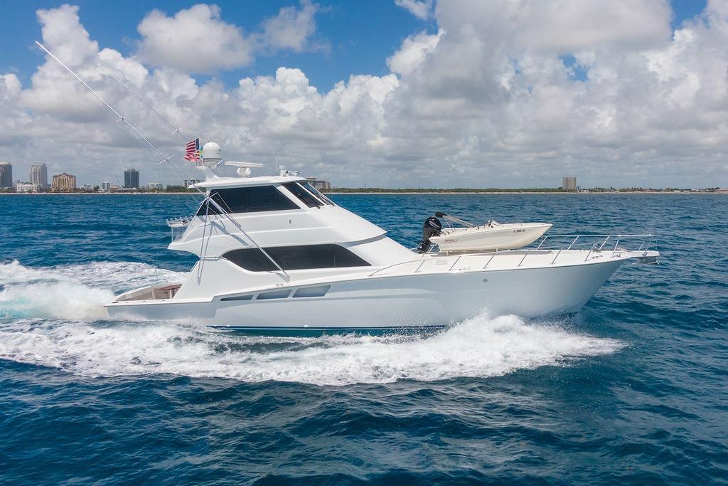 2005 Hatteras Enclosed Bridge