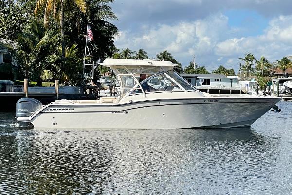 2019 Grady-White Freedom 325