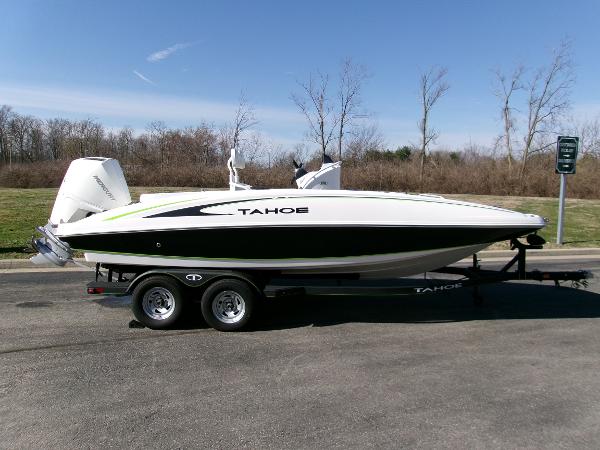 2024 Tahoe 2150 CC