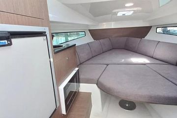 2025 Beneteau Flyer 8 SUNdeck V2