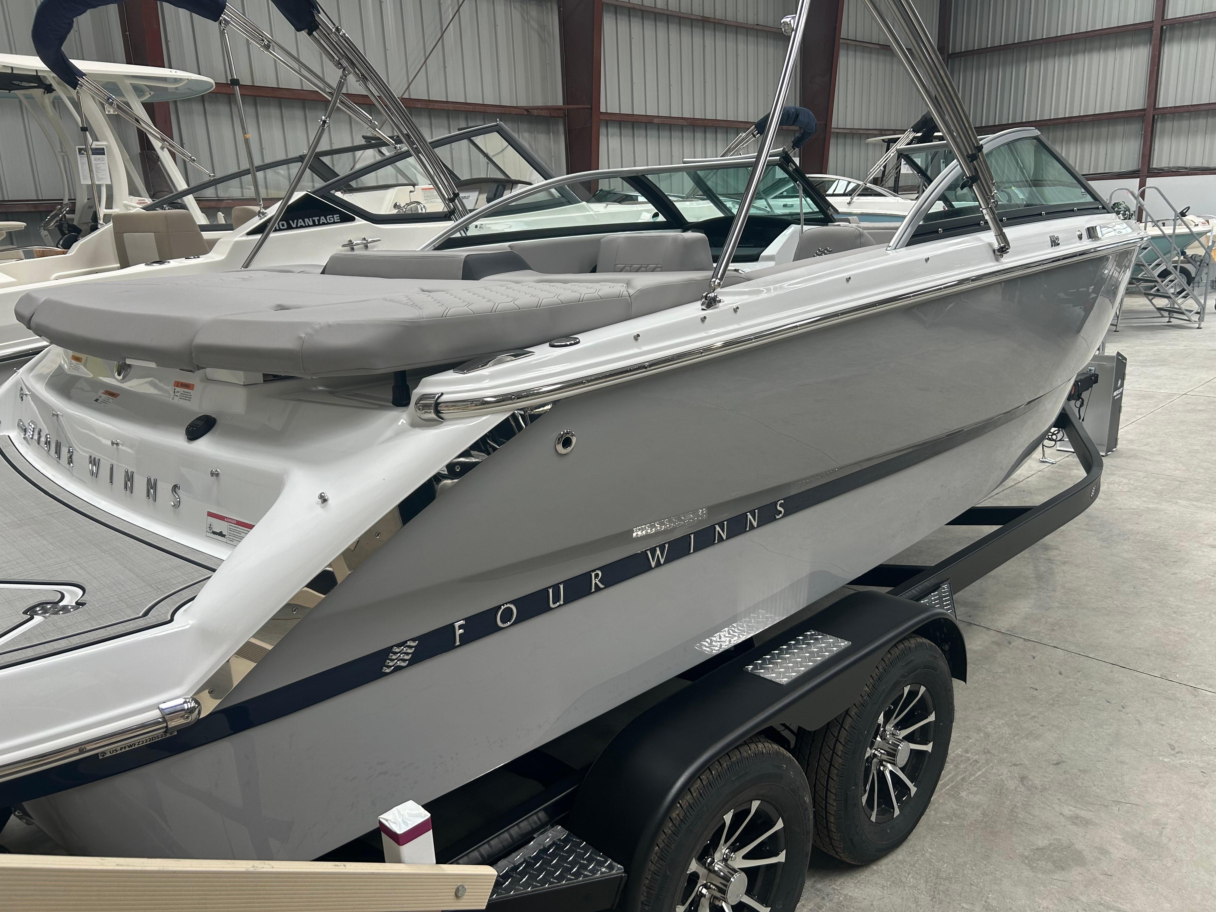 2025 Four Winns H2