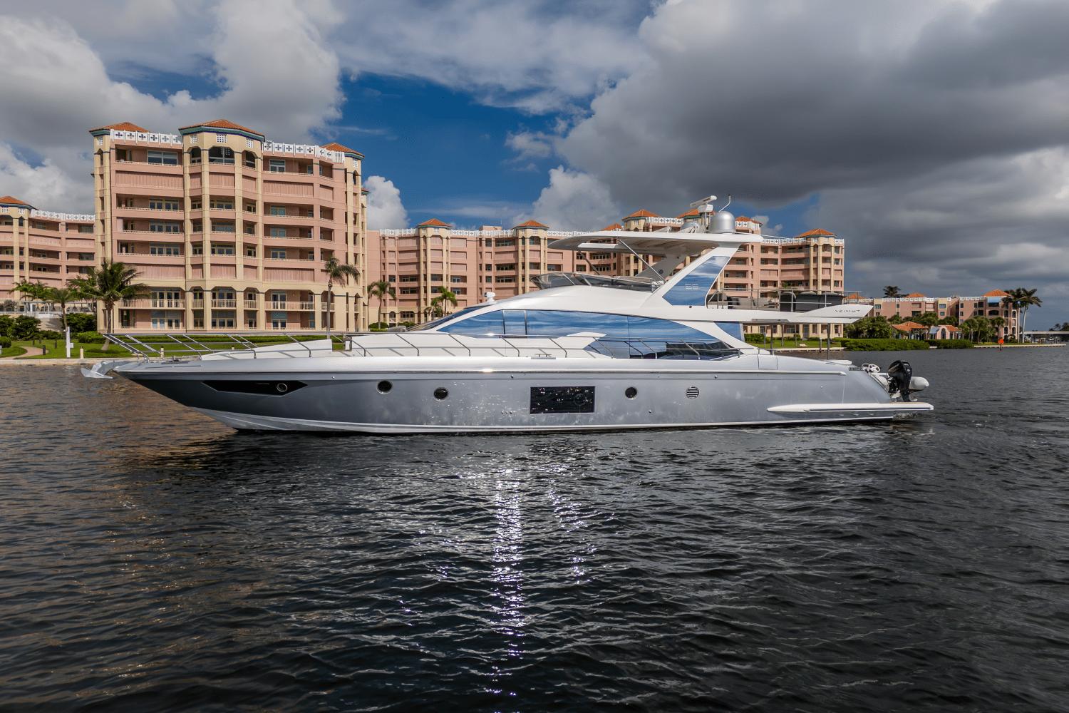 Azimut 66 FLY