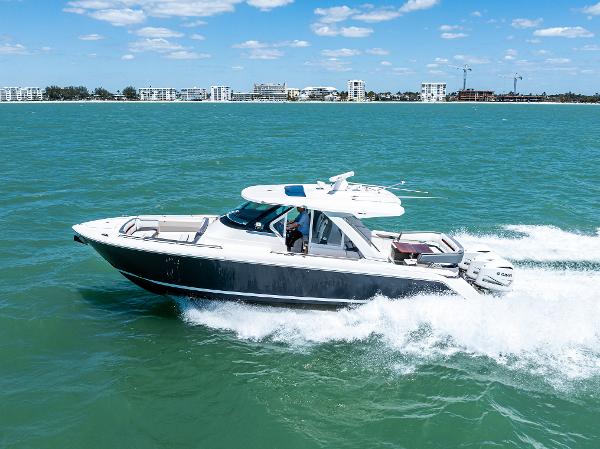 2018 Tiara Sport LS