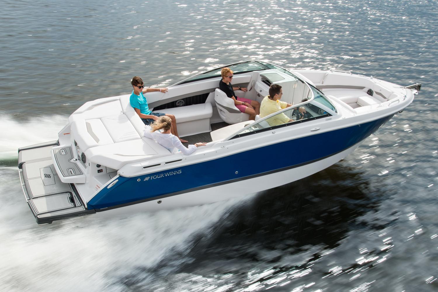 Four Winns Boat image