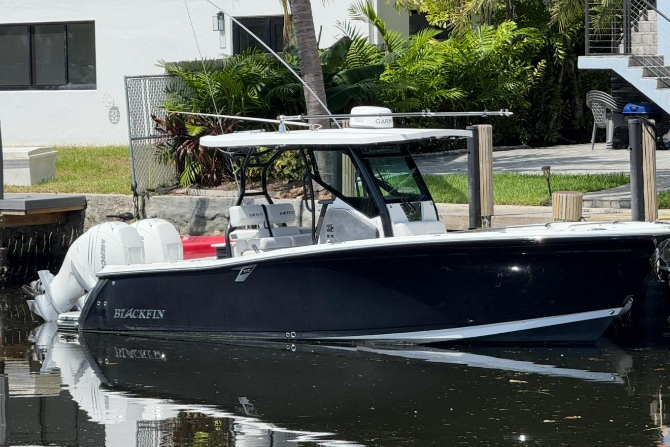 2019 Blackfin 272 CC