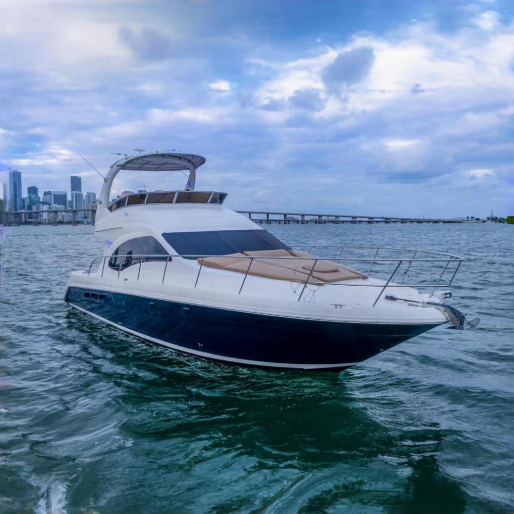 Sea Ray 44 Sedan Bridge