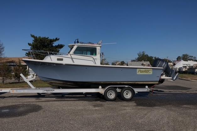 2017 Parker 2320 SL Sport Cabin