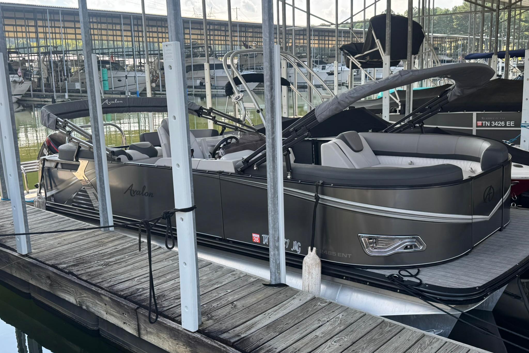 2021 Avalon LSZ Entertainer - 24'