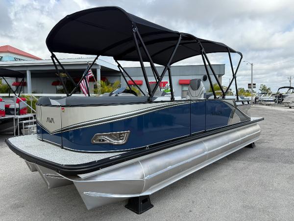 2025 Avalon LSZ Quad Lounger - 24' Tri Toon High Performance