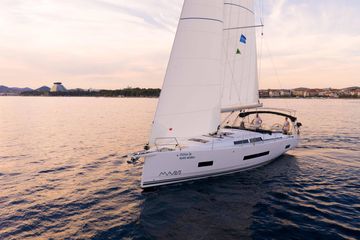 2025 Hanse 460