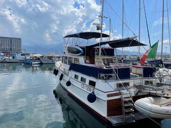 Grand Banks 49 Motoryacht