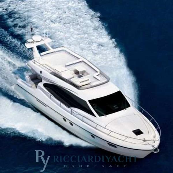 Ferretti Yachts 470 7659X1287961981675885001.jpg